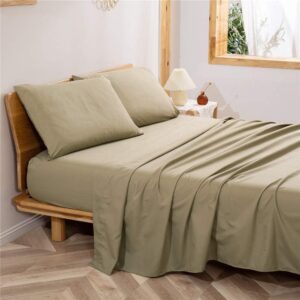 Upgrade your bedroom with this luxury king size bed sheet set made from soft 500 thread count microfiber. The 4-piece wrinkle-free bedding set features deep 41 cm pockets for a secure fit and all-season comfort.